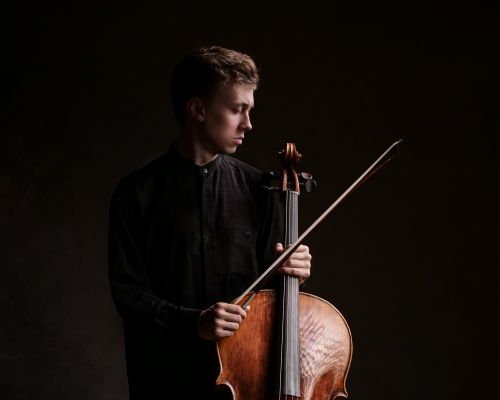 © Tuomas Tenkane
